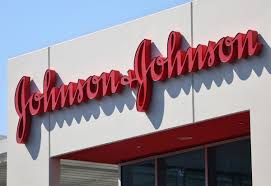 Após anos de disputas, J&J fecha acordo de US$ 5,5 bi para encerrar ações por casos de câncer ligados ao talco