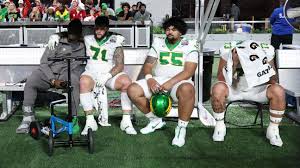 Indiana Hoosiers Dominate Oregon Ducks in Peach Bowl