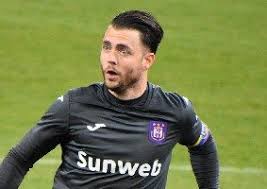 Coosemans will not decide on contract until February (14 Jan 26)