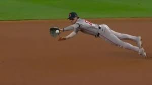 Nick Sogard lays out to spark Red Sox double play