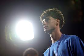 Archie Gray’s Tottenham Journey: Potential, Leeds Return, and Versatility