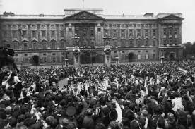 Image result for buckingham palace