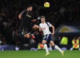 Rodrigo Muniz elogia a Raúl Jiménez: “Es como mi hermano mayor”