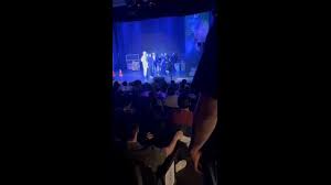 Video. ¿Show o pelea real? Comediantes mexicanos se van a los golpes frente al público
