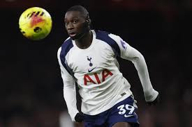 Kolo Muani to Face PSG, Kvaratskhelia Praises Enrique, and Tottenham Fans Arrive