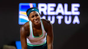 Tennishead