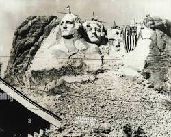 Image of Abraham Lincoln's face dedication ceremony on Mount Rushmore