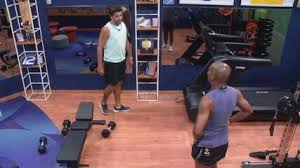 Edilson critica amizade de Leandro com sister no BBB 26: 'Está sendo submisso'