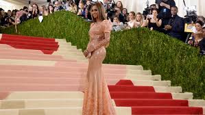 Kylie Jenner Bleaches Her Brows For 2026 Met Gala Look