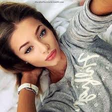 Résultat de recherche d'images pour "photo fashion girl facebook"