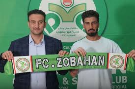 وینگر اسبق پرسپولیس به ذوب‌آهن پیوست