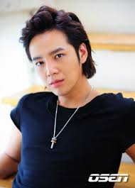 Foto Pacar Jang Geun Suk! - 20120103_janggeunsuk_1-460x639