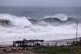 “Polo” amenaza con lluvias en 17 estados y obliga a cerrar puertos y playas