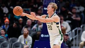 AJ Green Injury Update: Bucks Guard Says He’ll Be Fine After Scare vs. Hornets