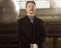 Nikola Tesla (David Bowie) in The Prestige (2006 film) resmi