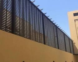 صورة ساتر معدني