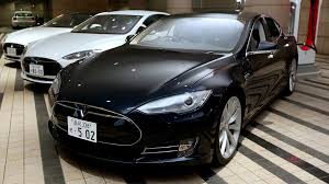 Why some Americans are using 8-year loans to buy fancier cars 