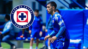 Erik Lira ya entrena con Cruz Azul, podría reaparecer en juego contra Santos