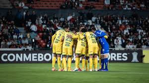 A dura missão do Mirassol: LDU perdeu apenas seis dos 33 jogos contra brasileiros em seu estádio