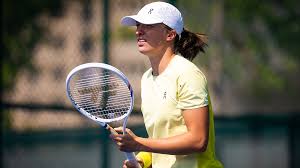 Iga Swiatek eager to compete for year-end WTA No. 1 after Seoul title