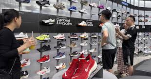 Twelve indicted in alleged $2M Nike cargo theft in Memphis