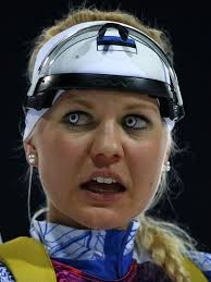 Chỉ về vị trí 71 tại nội dung trượt tuyết băng đồng, Grete Gaim (Estonia) lại gây chú ý bởi đôi mắt đáng sợ. - 452f8c7d601fc0.img