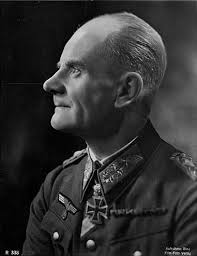 General der Infanterie <b>Karl-Wilhelm</b> Specht - Lexikon der Wehrmacht - SpechtKarlWilhelm_GLt_RK_EL_v_r_o_Muetze