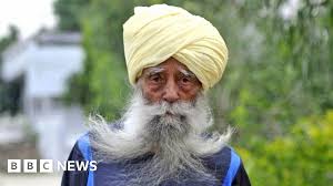 Fauja Singh: Ältester Marathonläufer stirbt mit 114 Jahren nach Unfall - Imagen principal del artículo