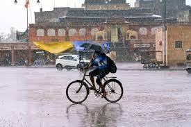 Take Out Your Umbrella: Monsoon Has Officially Arrived in India; Rajasthan, Maharashtra Among States Under Rain and Thunderstorm Alerts