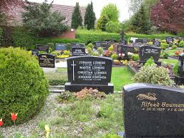 Grab von Johann Lübbers (27.03.1906-12.03.1977), Friedhof Osteel