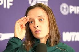 Iga Świątek a Semifinales WTA: ¿Qué Pasó y Qué Significa? - Imagen ilustrativa del artículo