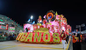 Grupo Especial encerra desfiles do Carnaval 2026 em Manaus