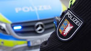 Police investigate suspected theft of model sailboat off Großenbrode