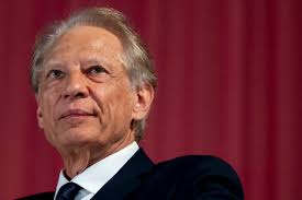 Villepin calls for presidential candidates to agree on a crisis plan