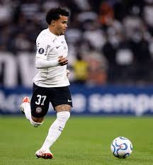 Kaio César se destaca em classificação do Corinthians na Libertadores e lidera estatísticas