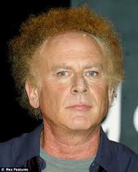 Hello baldness my old friend: Art Garfunkel loses his trademark afro - article-1026264-027C45EF0000044D-981_468x581