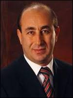 Dr. Coşkun Can Aktan (1963 - .... ) Prof. Dr. Coşkun Can Aktan 1963 yılında doğdu. 1979 yılında Ankara Maliye Okulu&#39;ndan mezun oldu. - 3874