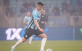Grêmio banca Balbuena, aposta em sequência e Luís Castro descarta zagueiro no mercado agora