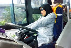gambar supir wanita