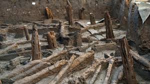 Bronze Age 'Pompeii' dig set to reveal new secrets - BBC News