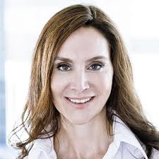 Dr. Anabel Ternès is a communication scientist, business economist, educational psychologist and journalist. She has many years of international management ... - ternes
