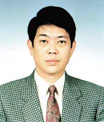 Ricky Hung Hing-lun. On pre-retirement leave, Mr Hung, a Superintendent, ... - 04111