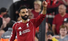 صلاح وكييزا يقودان ليفربول لفوز متأخر على بورنموث في مستهل المشوار بالدوري الإنكليزي