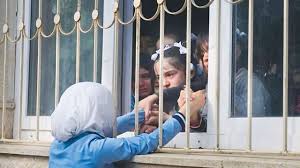 مرور ریشه‌های تاریخی ممنوعیت حجاب در مدارس جمهوری باکو