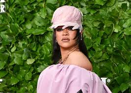 Rihanna y su mansión en Beverly Hills: ataque con pistola en la noche