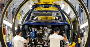 Stellantis paga 425 operai per lasciare la fabbrica di Melfi. Da inizio anno oltre 1.000 uscite dai siti italiani
