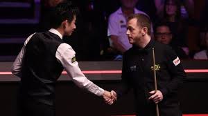 Tech issue interrupts Allen's semi-final against Wu
