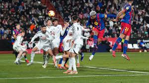 Ronald Araujo hizo un gol en su vuelta a la titularidad en el Barcelona