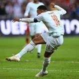 Fisnik Asllani veredelt Kosovo-Traumkombination | Video | UEFA Nations League — UEFA.com
