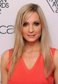 Joanne Froggatt had just a hint of wispy side-swept bangs at the WGSN Global Fashion Awards. - Joanne%2BFroggatt%2BLong%2BHairstyles%2BLong%2BStraight%2BLcDOPaYYfyLl